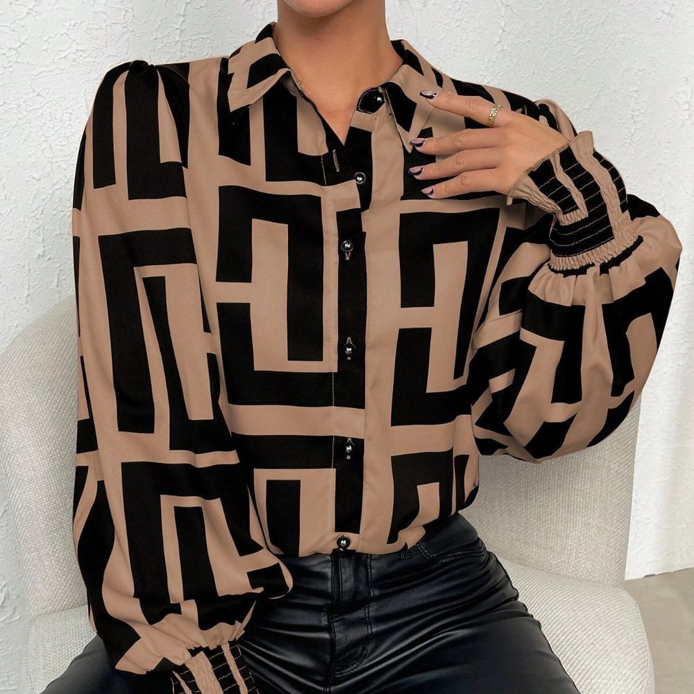 Black & Brown Preppy Womens Geo Print Shirred Cuff Lantern Sleeve Shirt - Picture 5 of 5